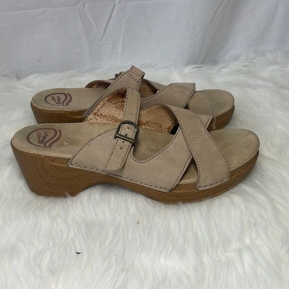 Dansko Beige Nubuck Woodgrain Mule Slide Sandals Sz 40/US. 9.5-10 - Picture 7 of 10